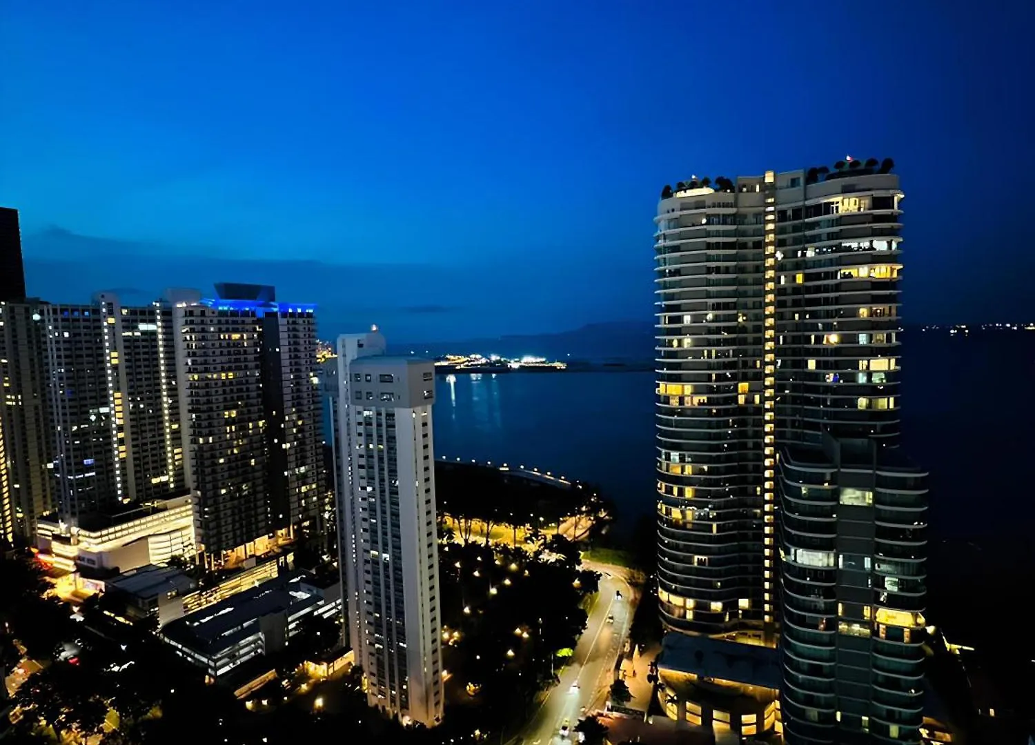 Mansion One L 7Pax 2R2B L Seaview L Gleneagle L By Perfectsweethome George Town
